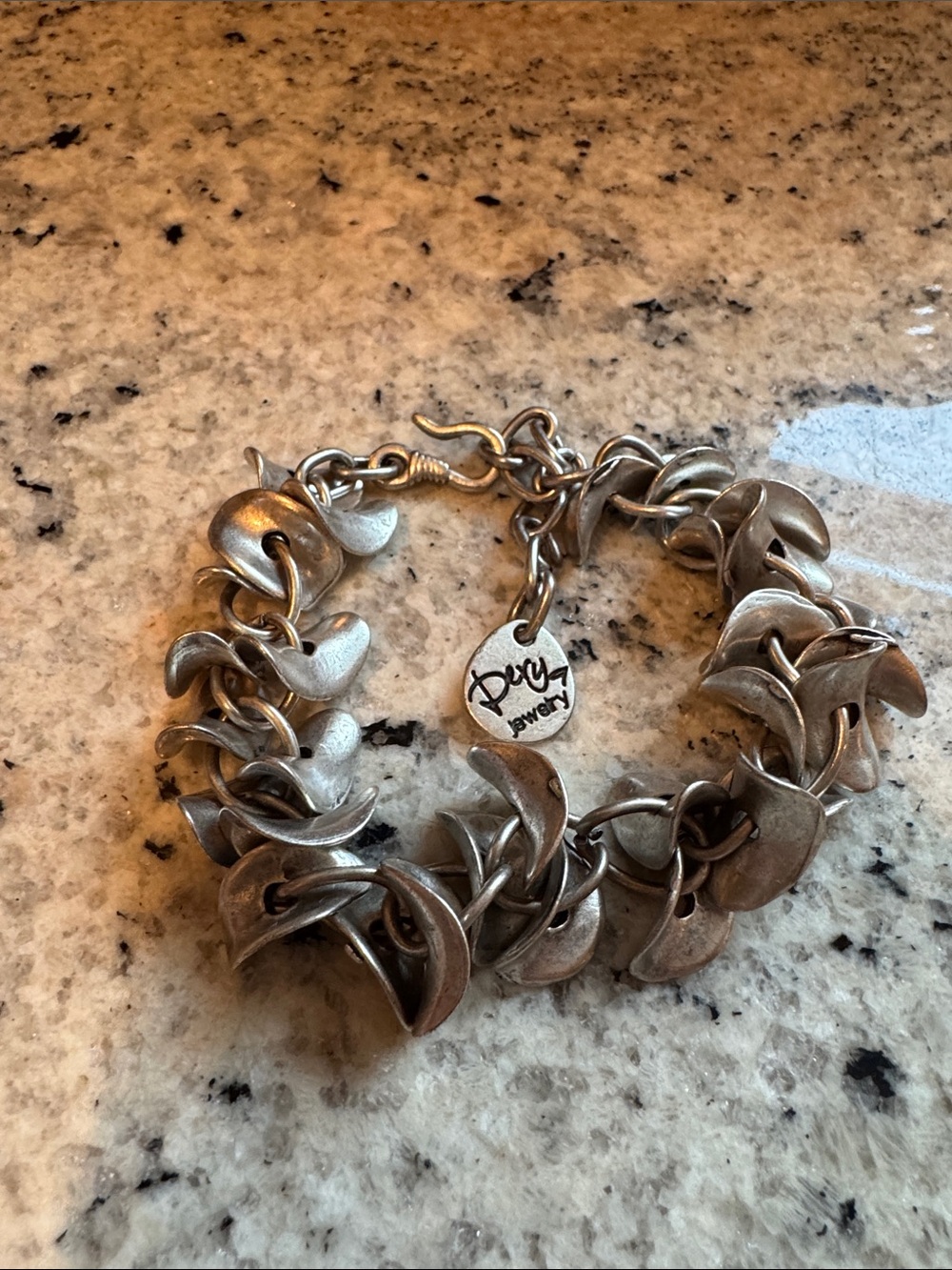 Dey Jewelry Silver Toned Chunky Link Bracelet